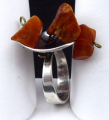 Stříbrný prsten s třemi přírodními jantary (1).JPG