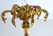 Dřevěný zlacený řezbovaný lustr z období biedermeieru (4).JPG