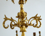 Dřevěný zlacený řezbovaný lustr z období biedermeieru (5).JPG