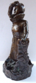Bronzová socha dívky -Finsk Lotte, Lotta-Svärd (3).JPG