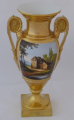 Malovaná a zlacená váza s postavami v krajině  (1).JPG