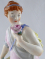 Antická dívka s květinami - Seger Porzellan Berlín (2).JPG