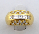 Prsten s diamantovými bagetami a brilianty, ze žlutého zlata (6).JPG