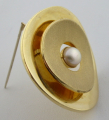 Zlatá kulatá brož s perlou (7).JPG