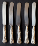 Biedermeier - Pět menších stříbrných nožů