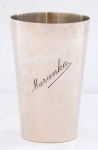 Stříbrný pohárek s nápisem Marunka