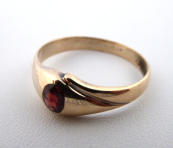 Prsten s přírodním almandinem - Neugold, slitina se zlatem