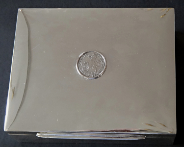Stříbrná kazeta, s mincí - Jezler, Švýcarsko (1).JPG