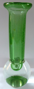 Váza ze zeleného skla s jemnými bublinkami - Pavel Ježek (1).JPG