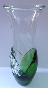 Velká váza, čiré a zelené sklo - Ladislav Paleček (1).JPG