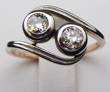 Prstýnek s vlnkami, z bílého zlata - 0,50 ct brilianty (2).JPG