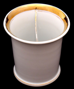 Starožitný porcelánový pohárek s přihrádkou (1).JPG