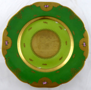 Ručně malovaný zlacený a zelený talíř (1).JPG