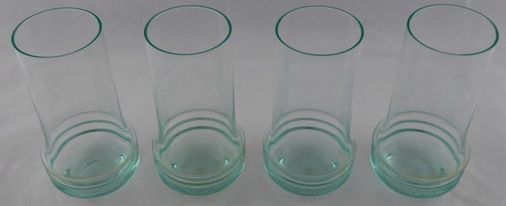 Čtyři skleničky z berylového skla - Moser, Bruno Morbelli (1).JPG