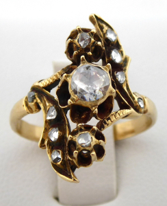 Starožitný prsten s diamanty (1).JPG