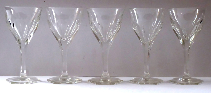 Šest likérových skleniček - typu Moser (1).JPG