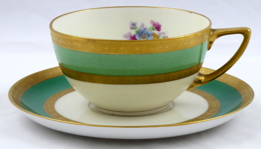 Čajový šálek se zeleným pruhem - Rosenthal, Aida, Pickard (1).JPG