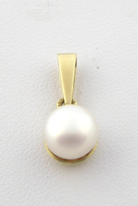 Zlatý přívěsek s perlou (1).JPG