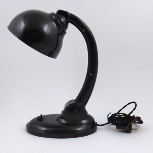 Klobouková celobakelitová stolní lampa  (1).JPG