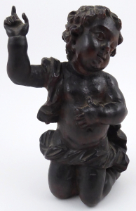 Putto s levou rukou na hrudi (1).JPG