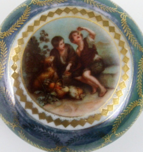 Aich, Doubí -Porcelánová dózička (1).JPG