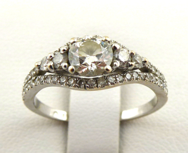 Prsten z bílého zlata s 55 brilianty - 0,99 ct (1).JPG