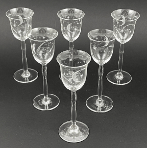 Šest likérových skleniček s hvězdami (1).JPG