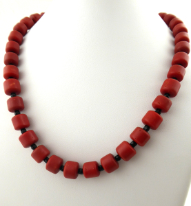 Náhrdelník z mořských korálů - Guido Montalbetti (1).JPG