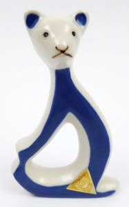 Medvídek - Royal Dux (1).JPG