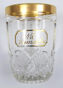 Sklenička s nápisem - Na památku (1).JPG