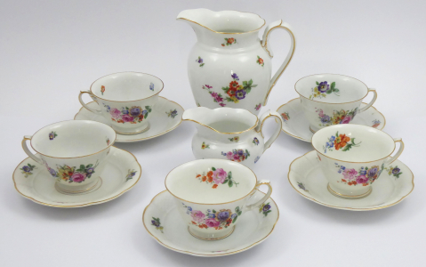 Servis s 5 šálky z roku 1928 - Rosenthal (1).JPG